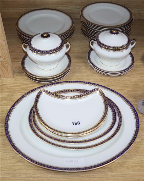A George Jones crescent china part service